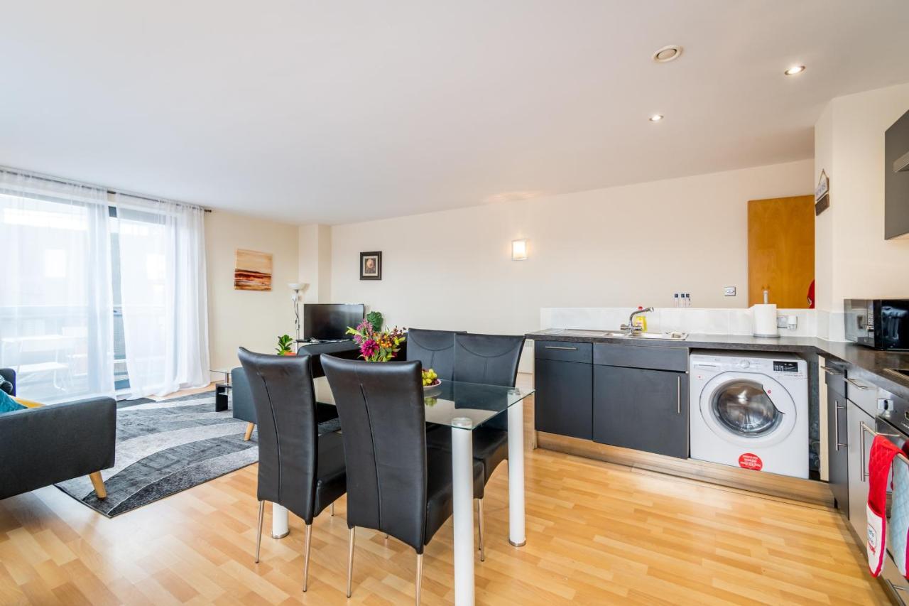 Spacious City 2 Bed, 2 Bath, Free Parking & Wifi Sheffield Dış mekan fotoğraf